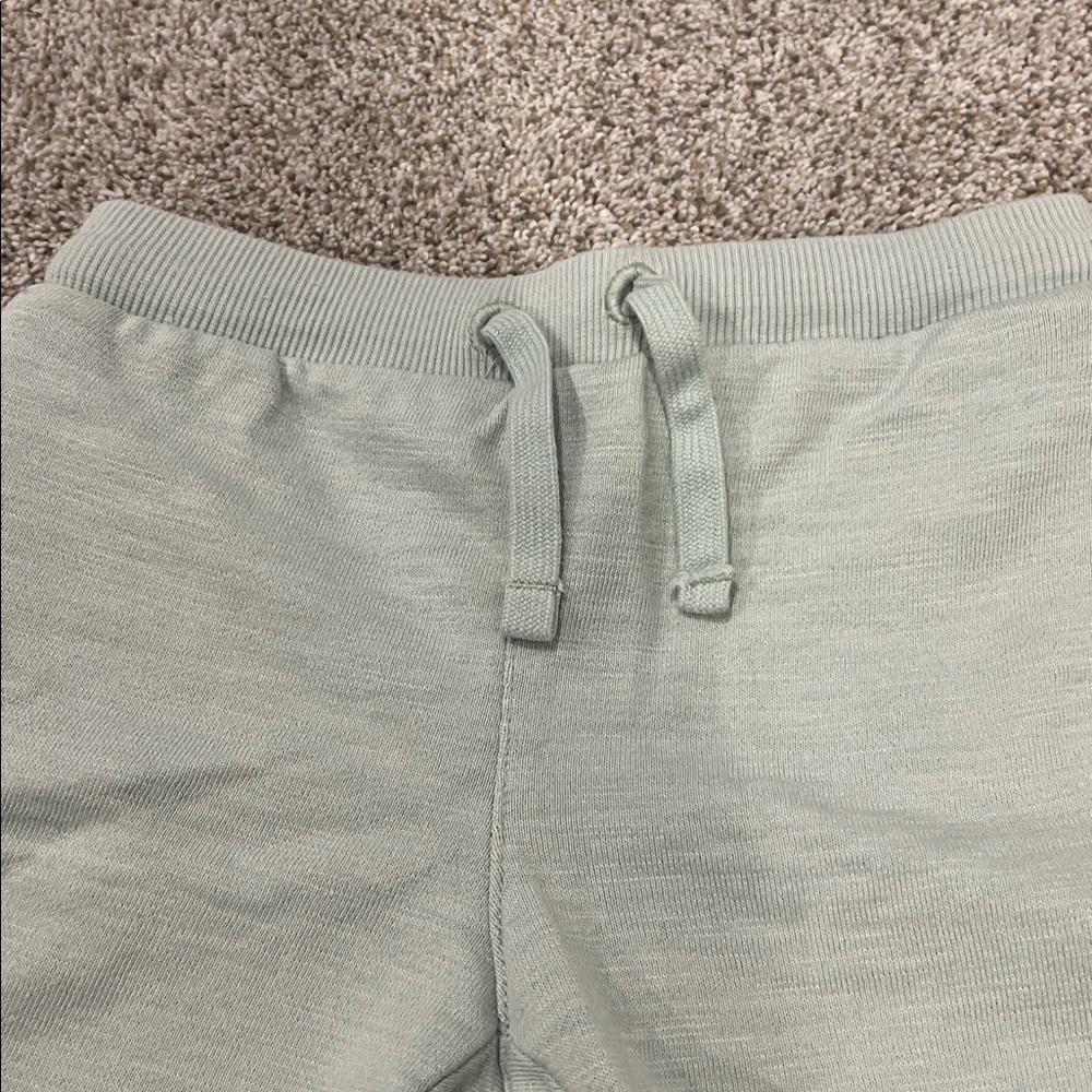 Janie & Jack the slub French terry short, 2T - Picture 3 of 9